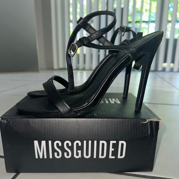 Missguided Barely There Heels in Black (Size 10) - Picture 1 of 4